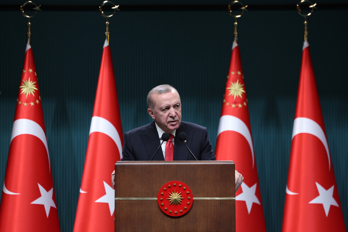 Turkish president urges diplomacy in call with Kuwait’s emir after Iranian attacks – Middle East Monitor