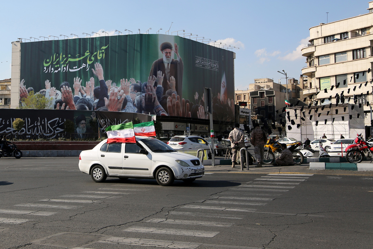 Iran’s interim leadership council meets to discuss successor to Khamenei and military measures – Middle East Monitor