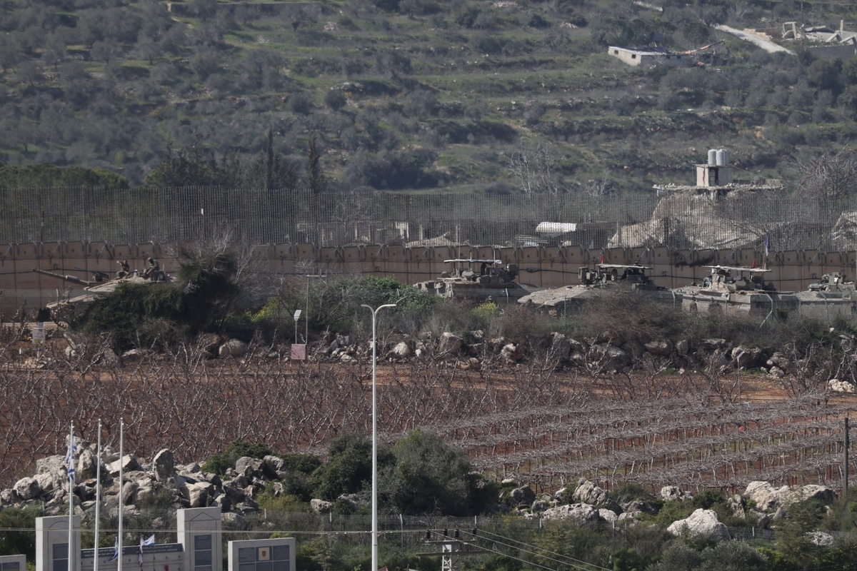 Israel moves Golani Brigade from Gaza to Lebanon border as tensions spike – Middle East Monitor