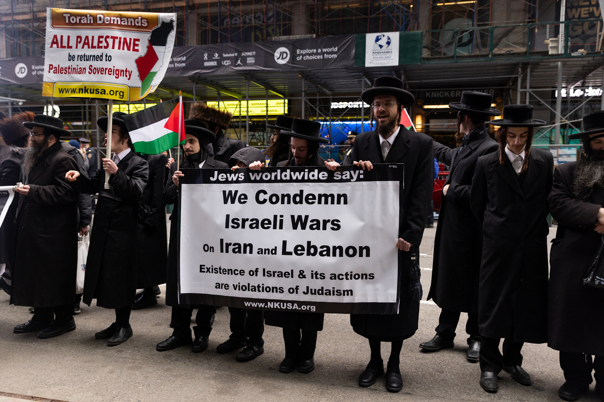 New poll reveals majority of American Jews oppose US war on Iran – Middle East Monitor