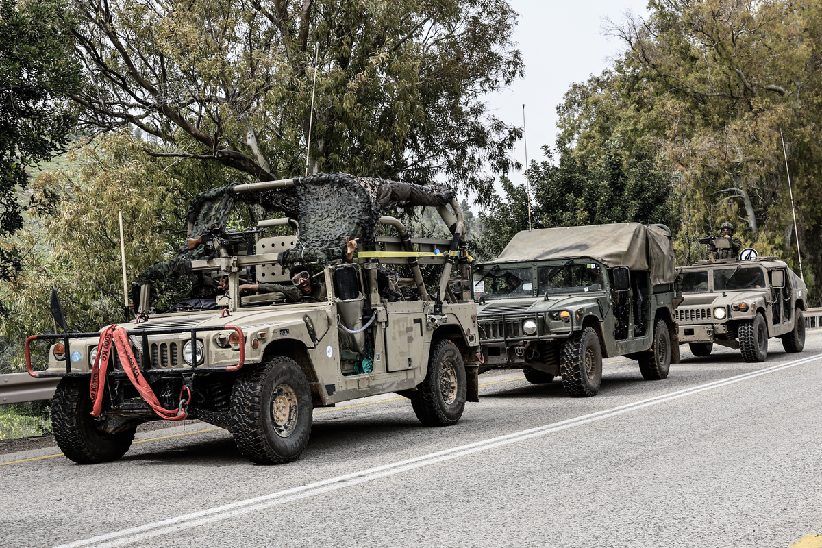 Israel says its forces cross from Syria’s Golan Heights into southern Lebanon for ‘targeted operation’ – Middle East Monitor