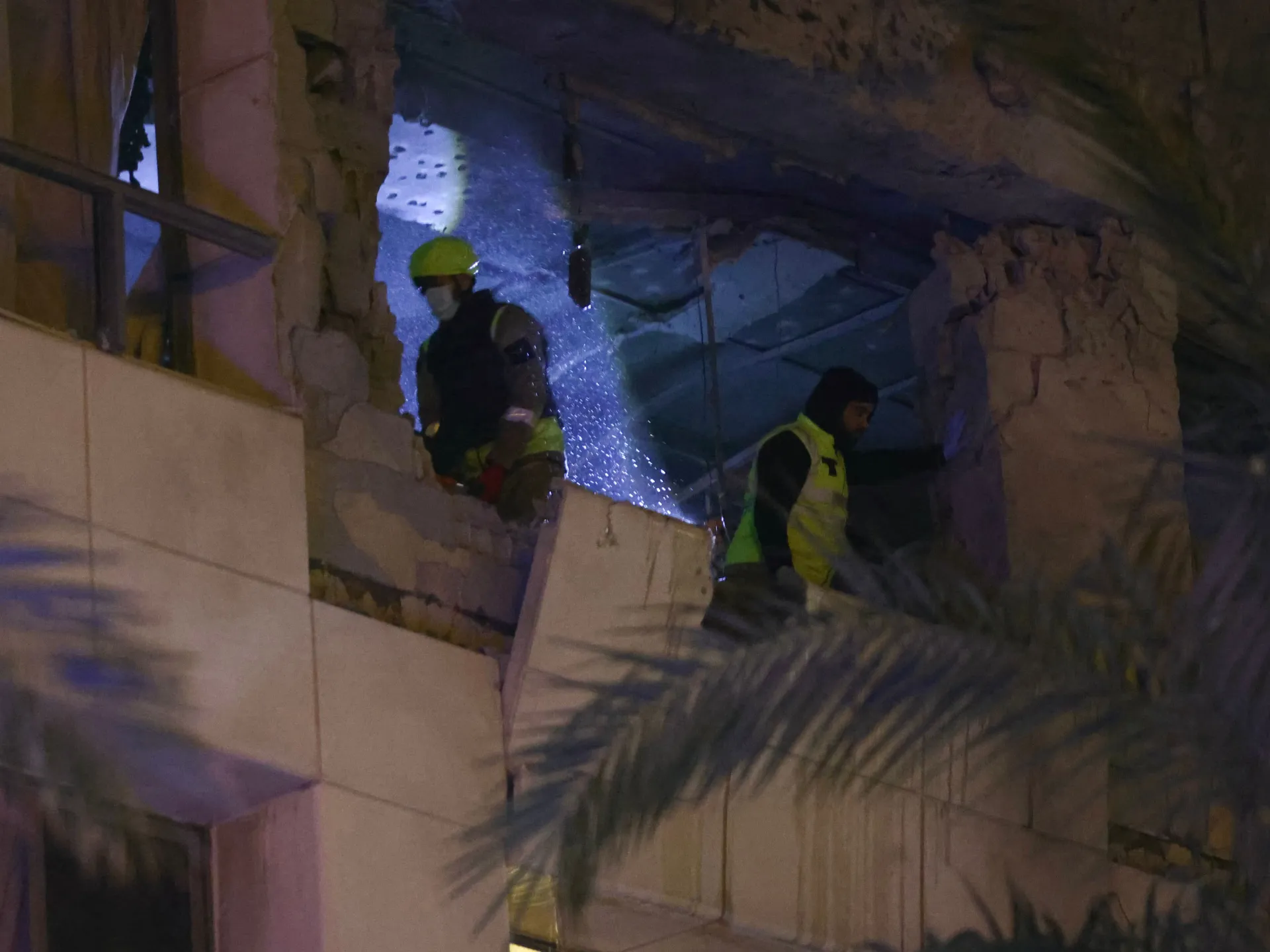 Israel strikes busy Beirut hotel in assassination attempt | Conflict
