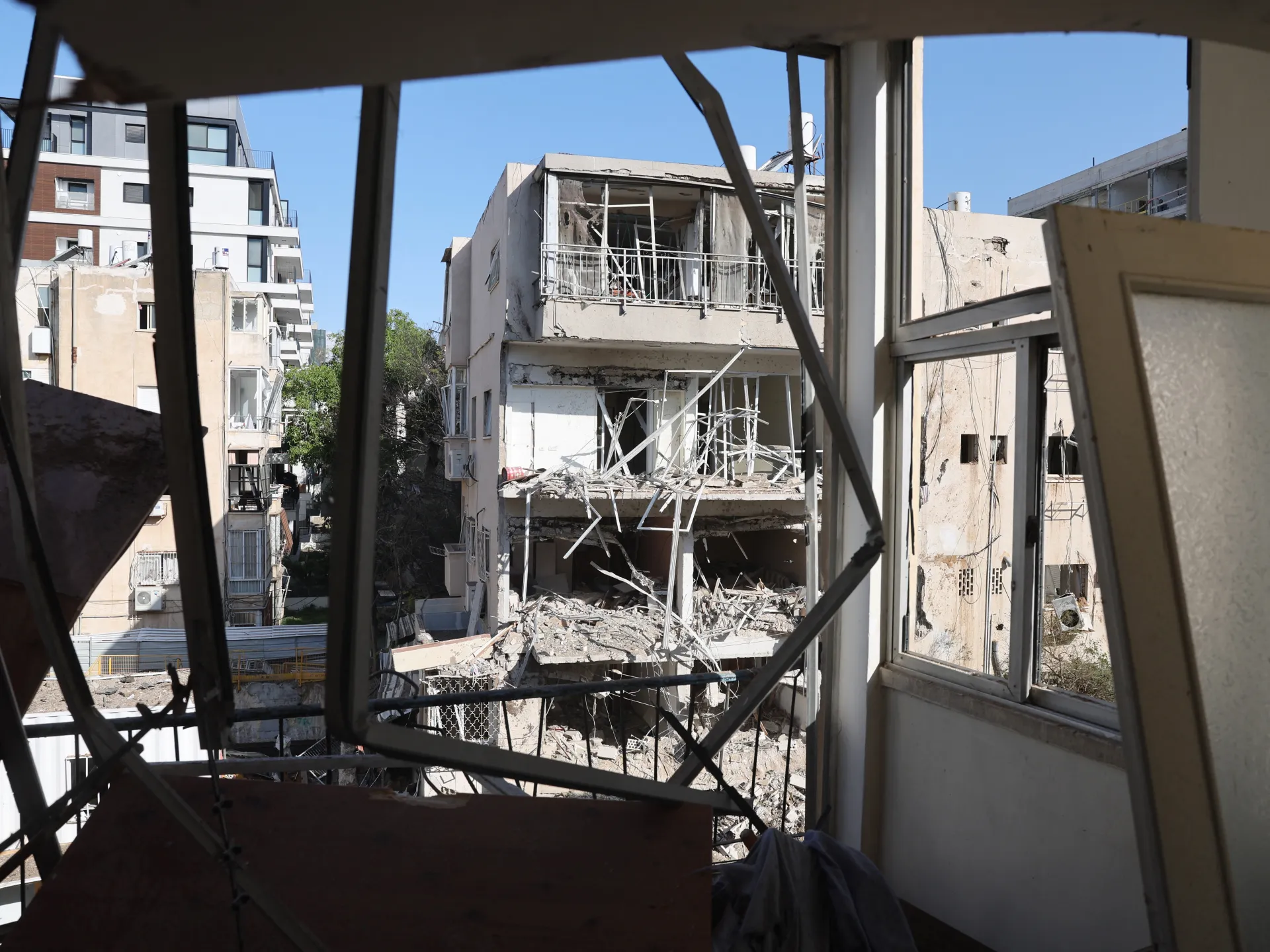 Iran launches waves of missiles towards Israel | US-Israel war on Iran News