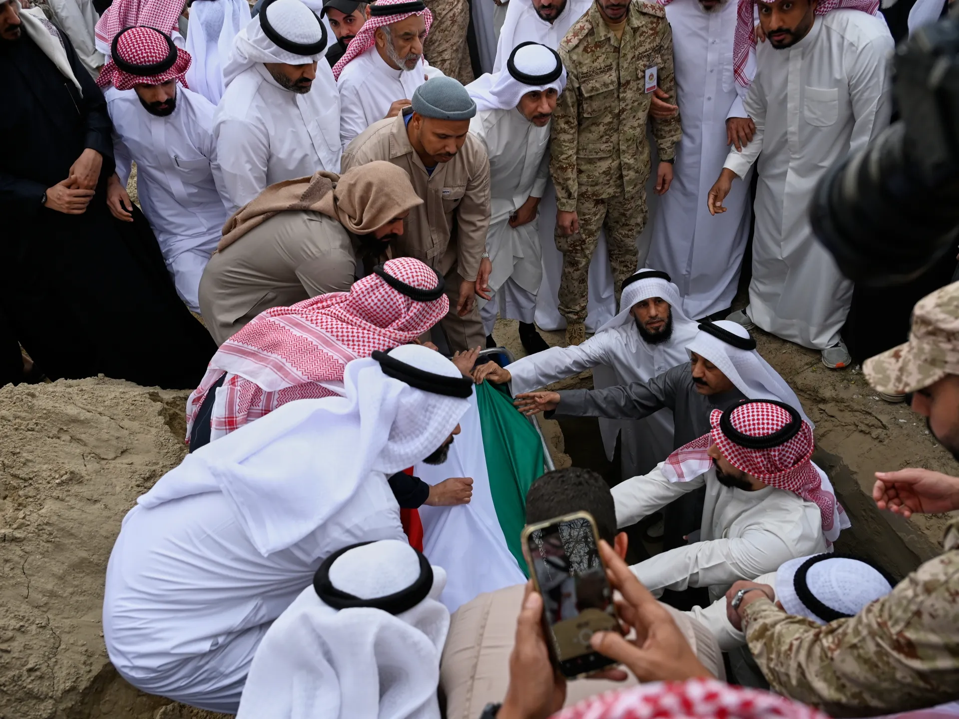 Analysis: The war on Iran is at a crossroads | US-Israel war on Iran News