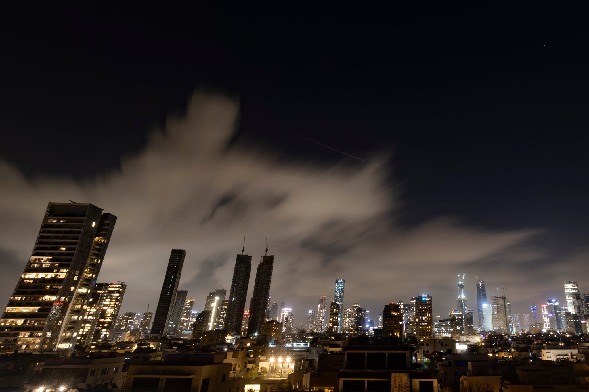 Iran renews fire on Israel after brief lull, bombards Gulf energy sites