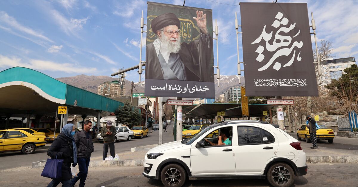 Iran warns Trump against ground invasion as US troop presence surges