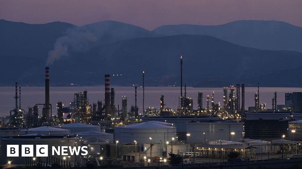 Oil nears highest price since start of Iran war – BBC