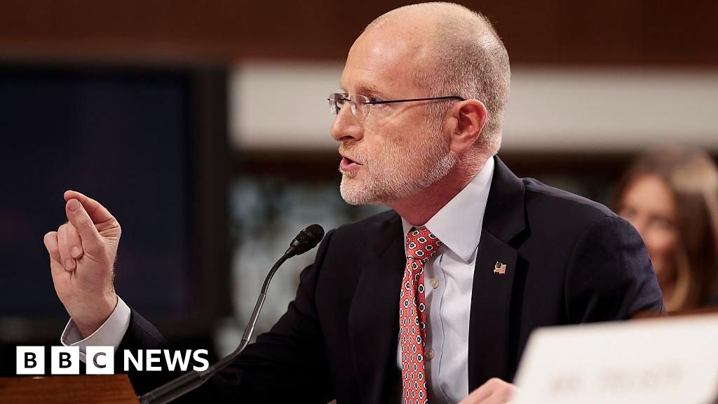 FCC chair threatens to revoke broadcasters' licences over Iran coverage – BBC