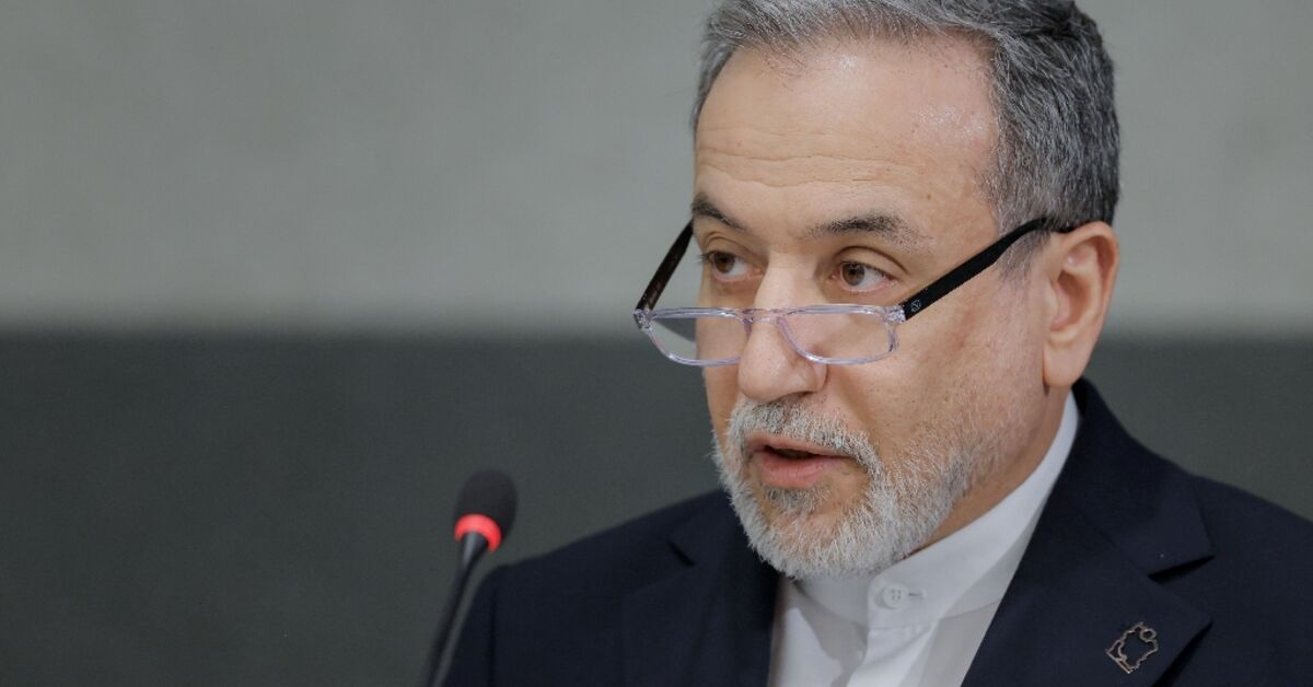 Iran’s top diplomat says Iran, not Trump, will elect new leader