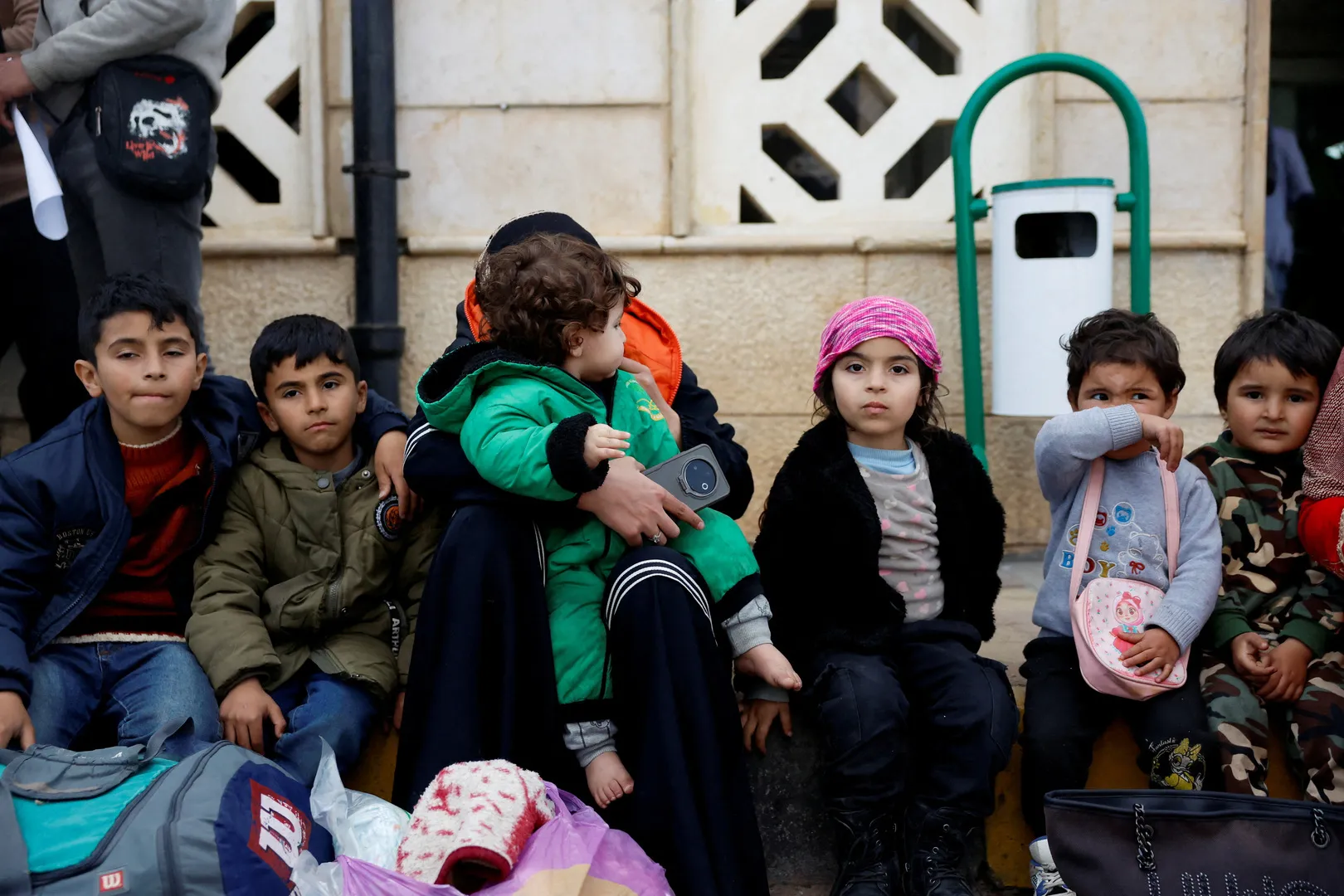 Thousands of Syrian refugees flee Lebanon after Israeli strikes | Syria’s War