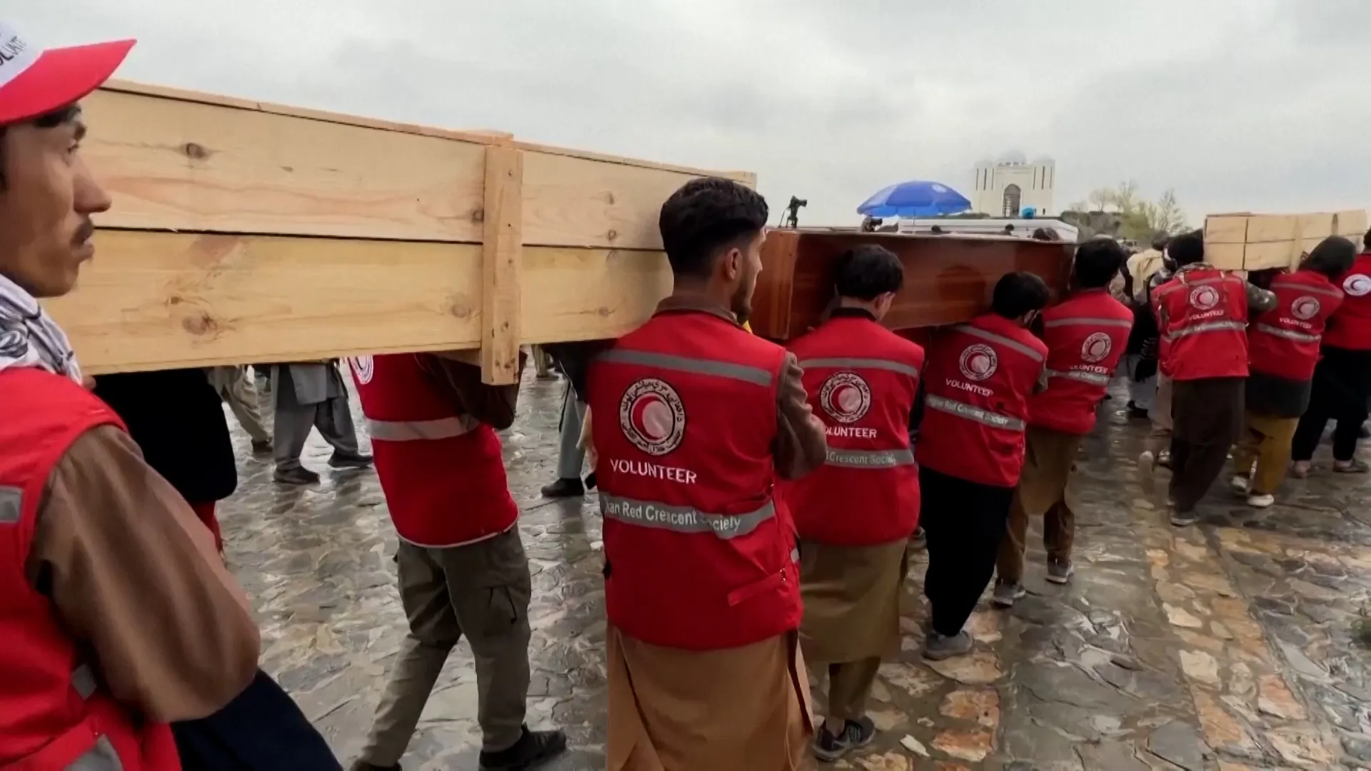 Funerals held for Afghans killed in Pakistani strike on Kabul hospital | Pakistan Taliban