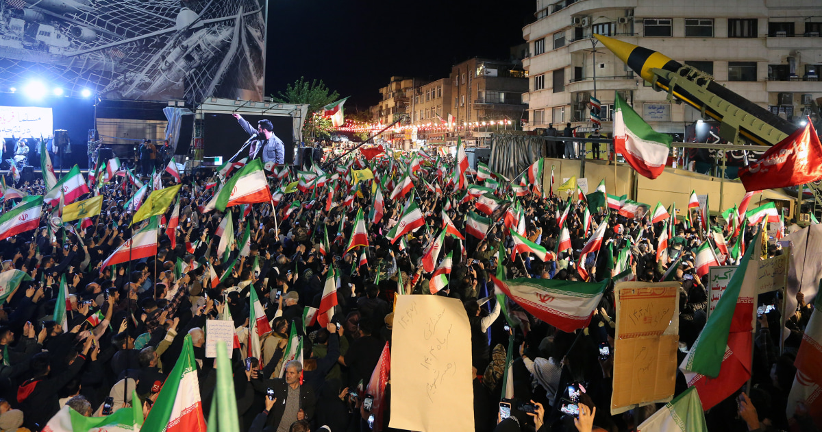 Live updates: Iran seizes ships in Strait of Hormuz after Trump extends ceasefire