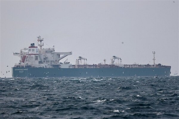 Iranian oil tanker crosses into country’s territorial waters