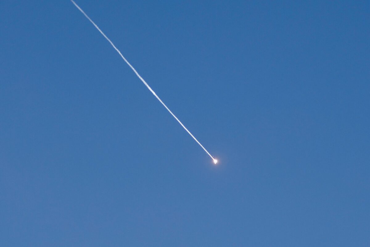 Israel uses “non-designed” air defence systems to intercept Iranian missiles, Hebrew media reports – Middle East Monitor