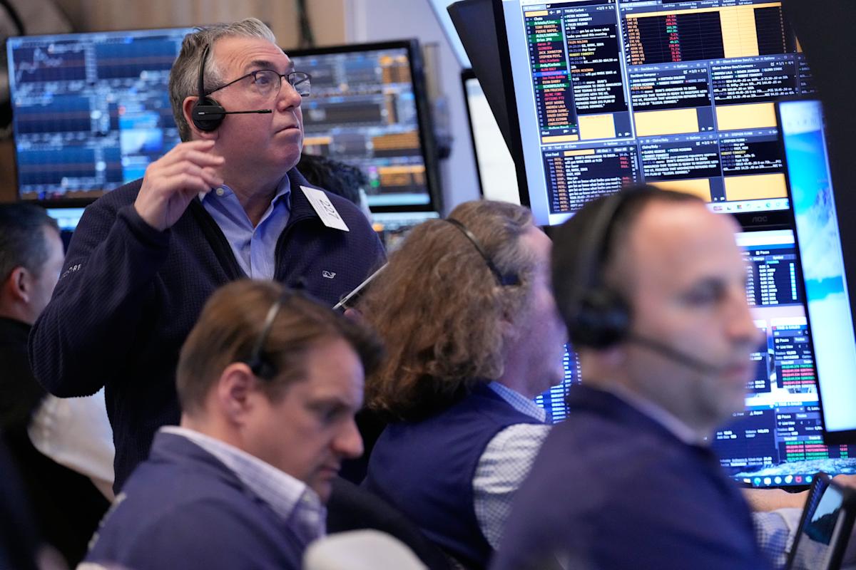 Stock market today: S&P 500, Nasdaq, Dow fall as US-Iran tensions flare up again, shuttering Hormuz – Yahoo Finance