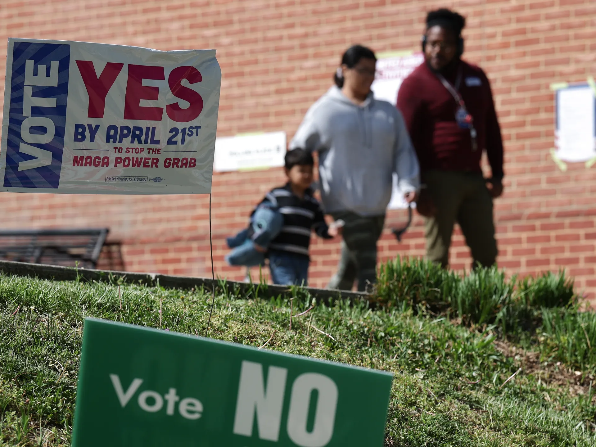 Democrats up in Virginia, but US voters may pay price for redistricting war | US Midterm Elections 2026 News