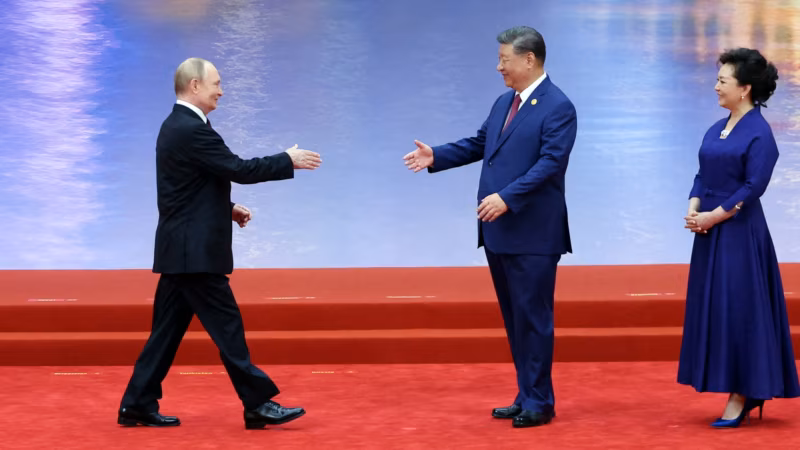 Putin Heads To Beijing Seeking Energy Deals, Show of Solidarity
