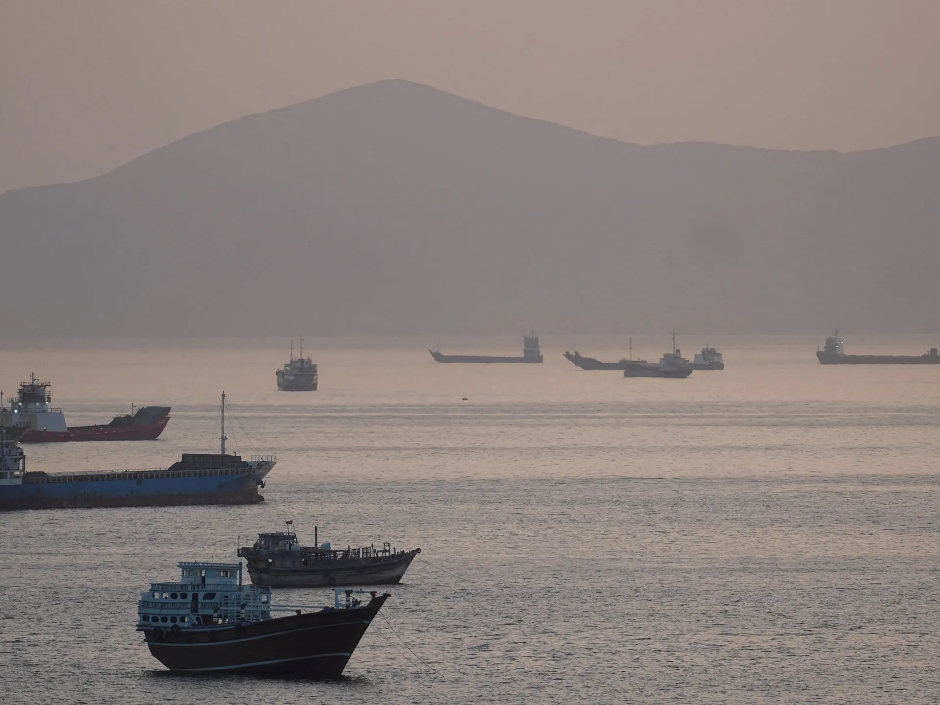 Iran says Strait of Hormuz passage to be ensured after US pauses operation | US-Israel war on Iran News
