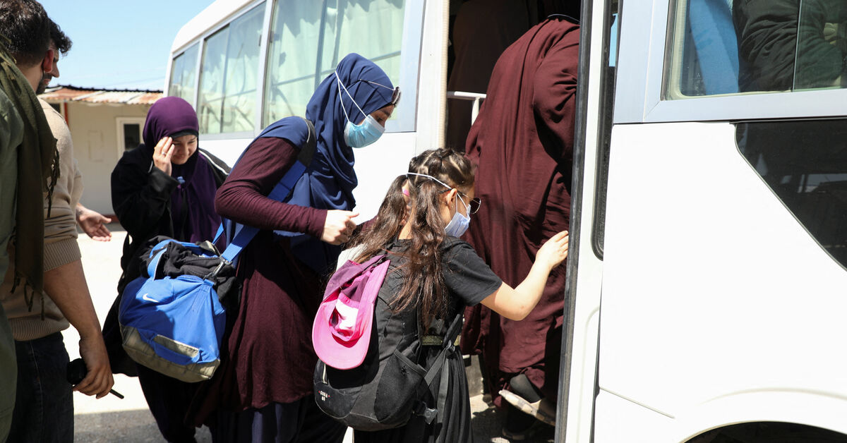 Australia says Islamic State-linked citizens in Syria camp plan to return home