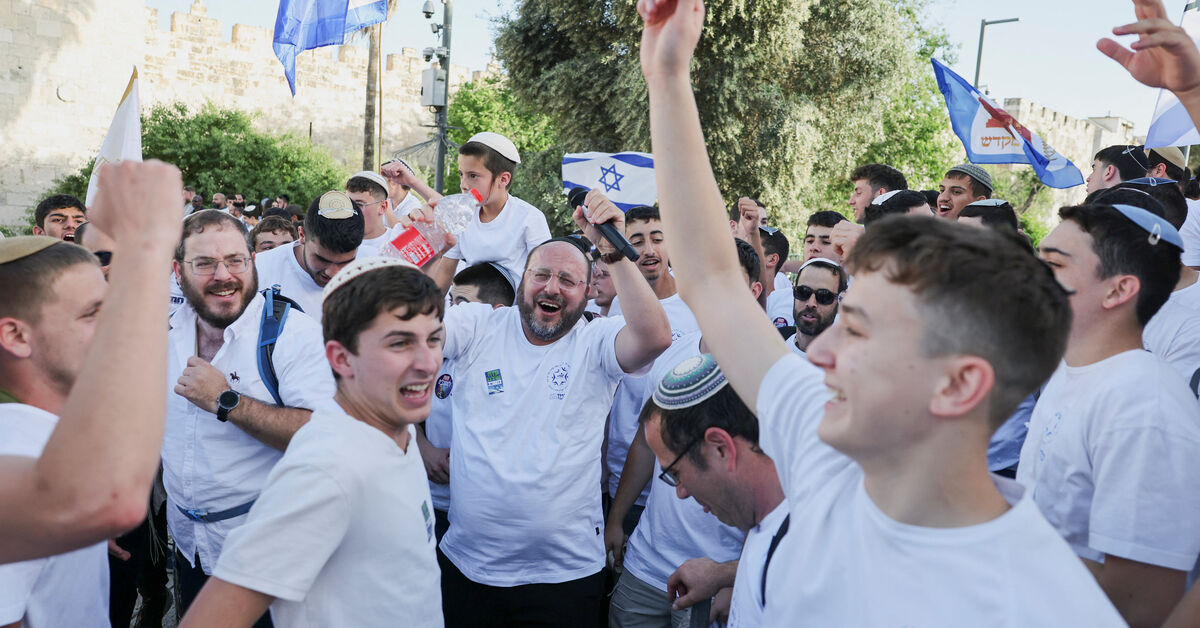 Israeli nationalists hold parade marking their capture of East Jerusalem