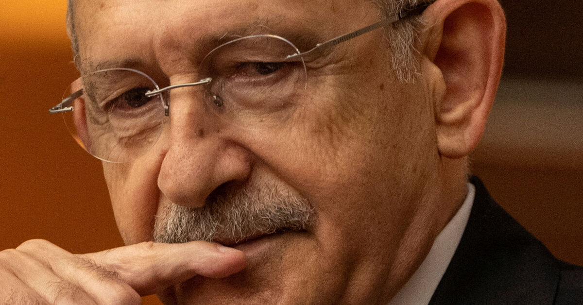 Turkish police detain 13 in probe of opposition congress that chose ousted leader