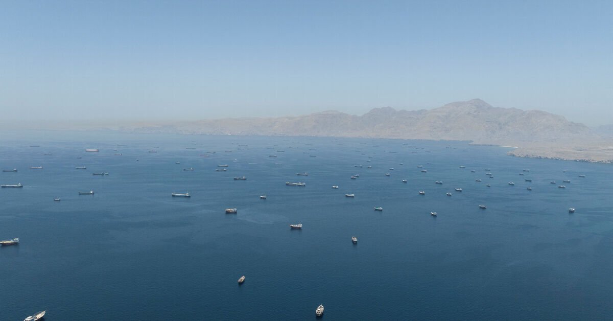 US warns Oman not to engage in facilitating tolls for Strait of Hormuz