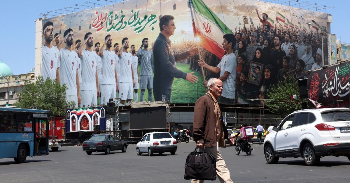 Pakistan army chief due in Iran as Trump says talks on ‘borderline’