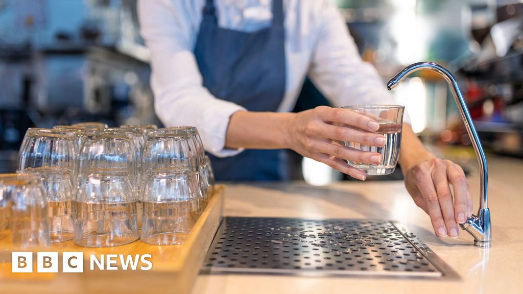 Hotels can refuse to give tap water to tourists, Italy's top court rules