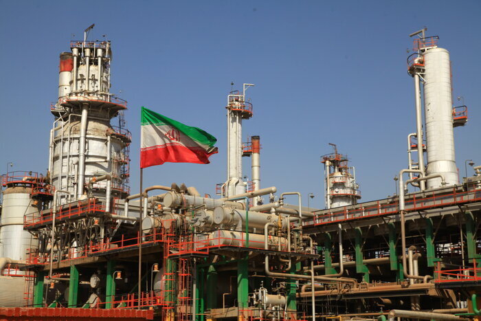 Mehr News Agency – Iran’s crude price per barrel rises to $99 at global markets