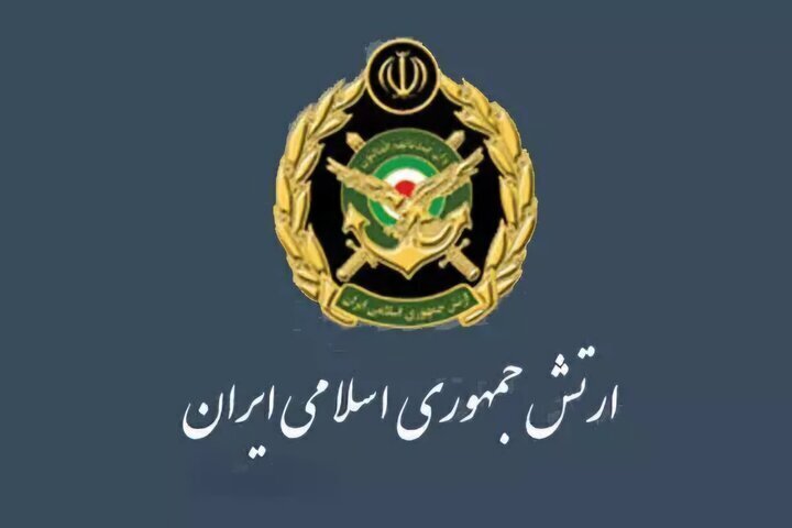 Mehr News Agency – Iran Army Navy blocks US warship from entering Hormuz Strait