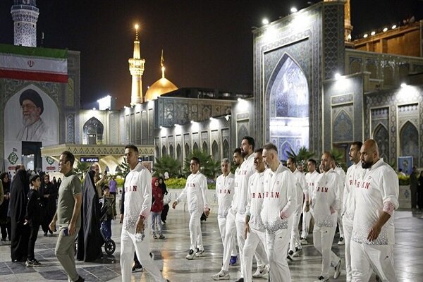 Mehr News Agency – Iran Natl. Beach teams visit Imam Reza shrine after Sanya win
