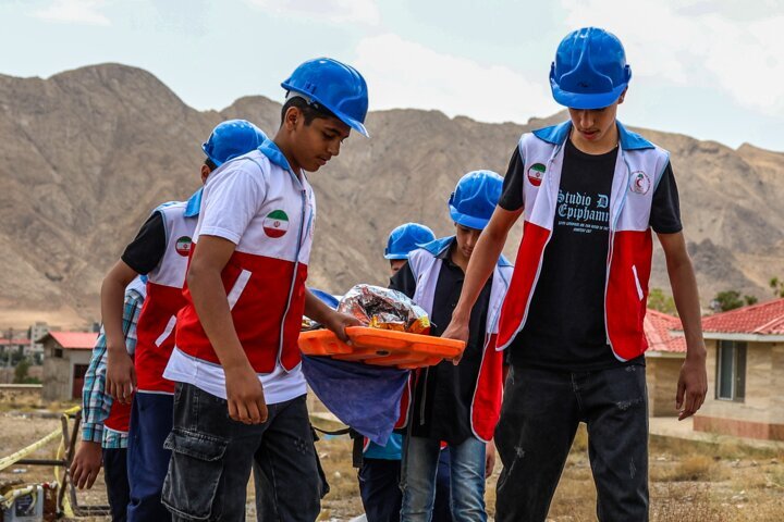 Hundreds of thousands of youth volunteers join IRCS projects