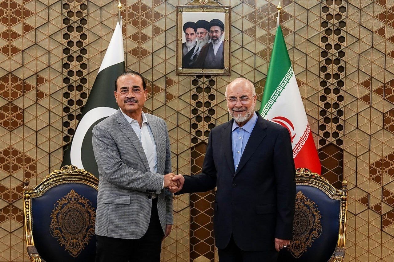 Iran won’t back down from its rights, Ghalibaf tells Munir