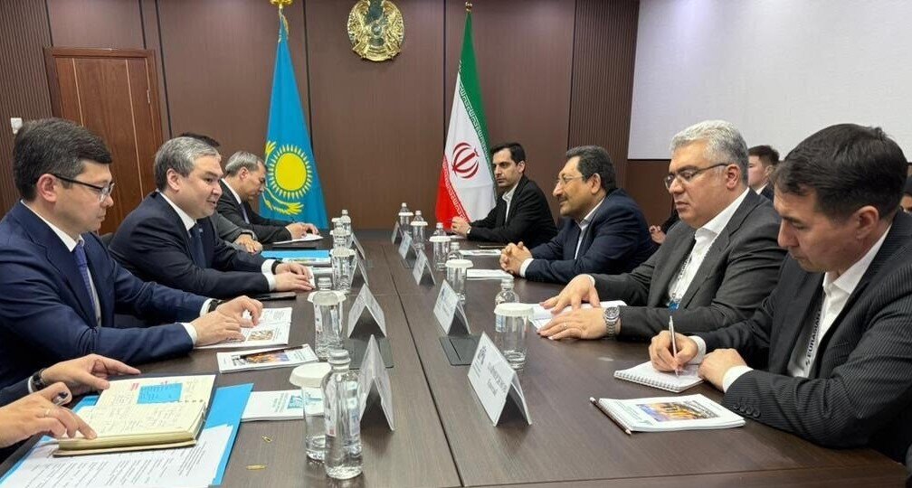 Iran, Kazakhstan emphasize development of trade, transport, industry, mining, logistics co-op