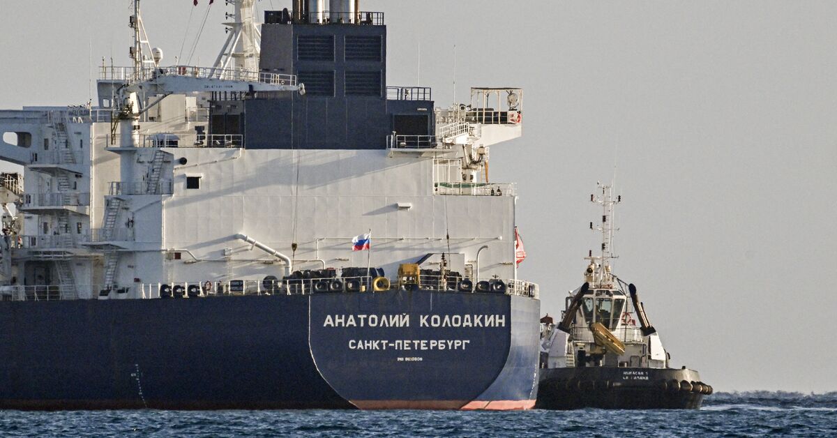US extends Russian oil sanctions waiver as Iran war squeezes supply