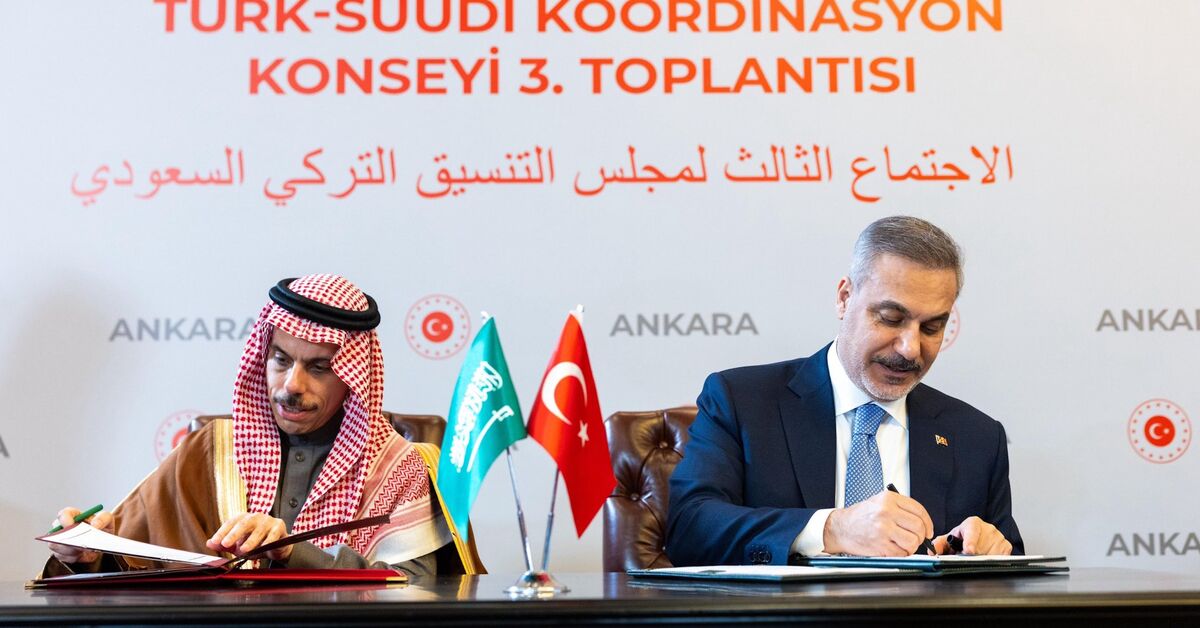 Saudi FM in Turkey as Ankara, Riyadh step up coordination amid Iran war
