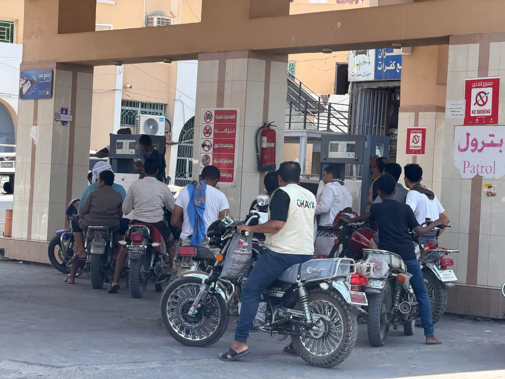 Yemen fuel price hikes deepen hardship as transport costs rise | Oil and Gas News