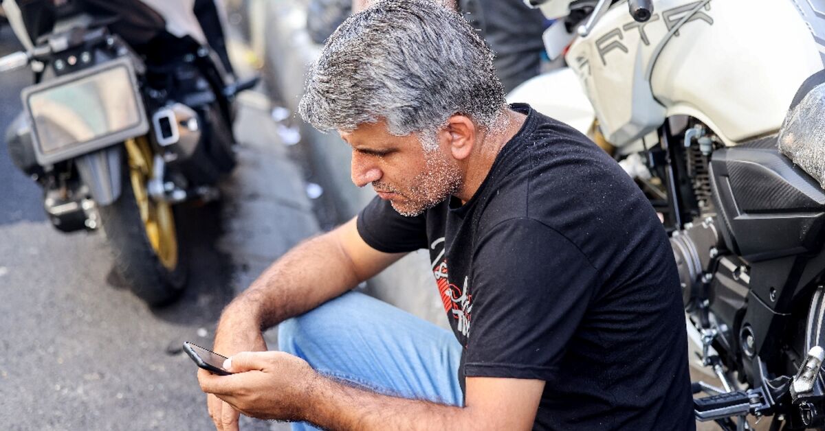 After months of blackout, Iran gives internet to select few