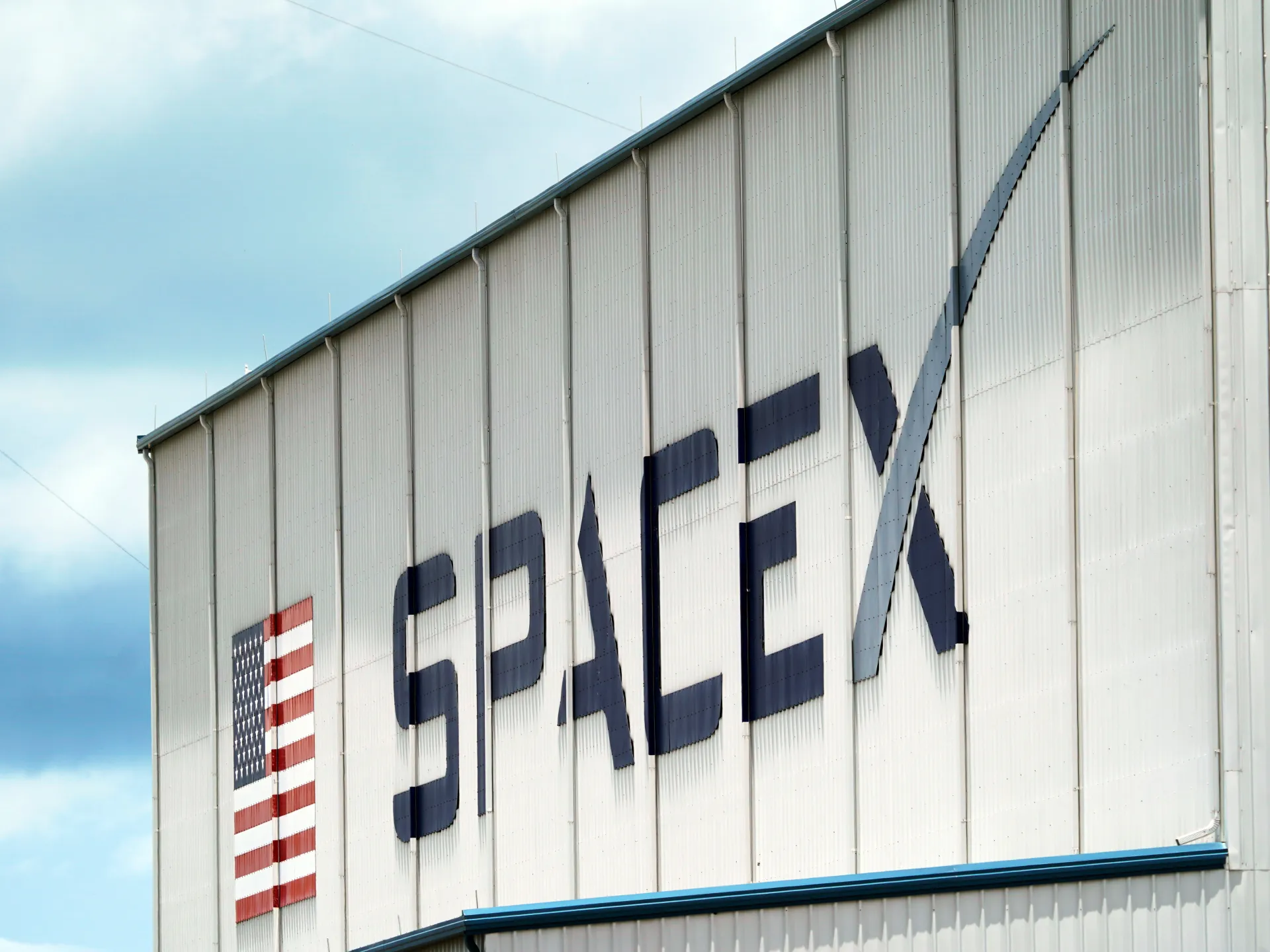 SpaceX backs Anthropic with data centre deal amidst Musk’s OpenAI lawsuit | Technology News