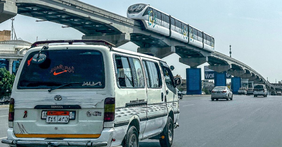 Cairo’s new monorail glides above a city struggling below