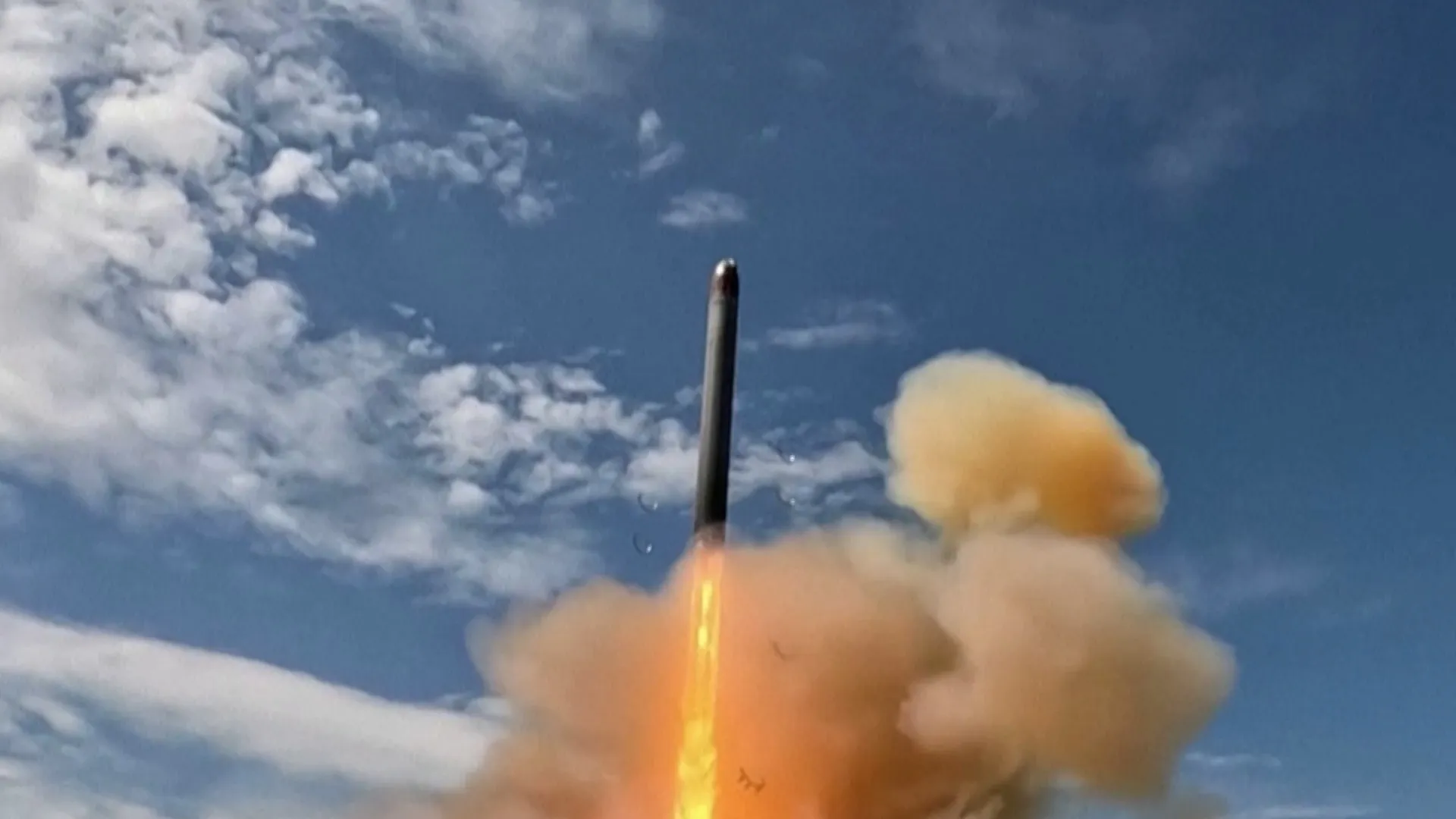Video: Putin hails test launch of ‘world’s most powerful missile’ | Military