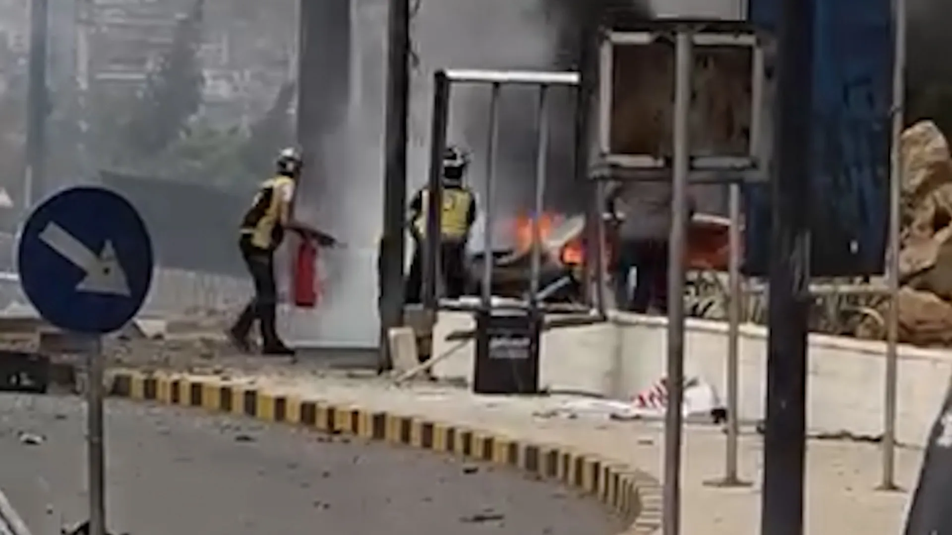 Suspected car bomb explodes in Syrian capital Damascus | Crime