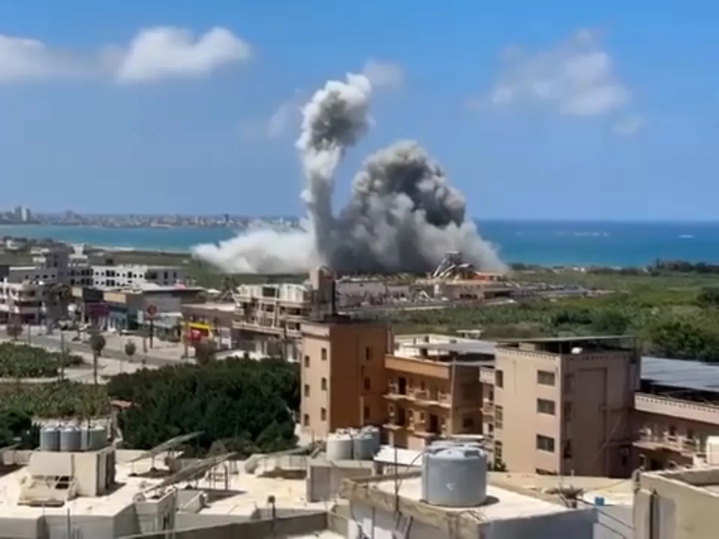 Israeli air strike pounds southern Lebanon leaving many injured | News