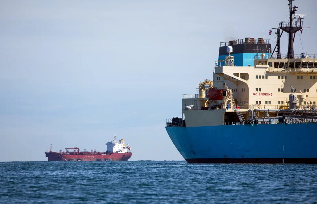 Iran cargo vessels sail through after lifting naval blockade