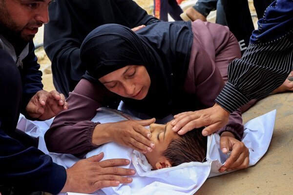 Israeli forces still continue killing Palestinians in Gaza