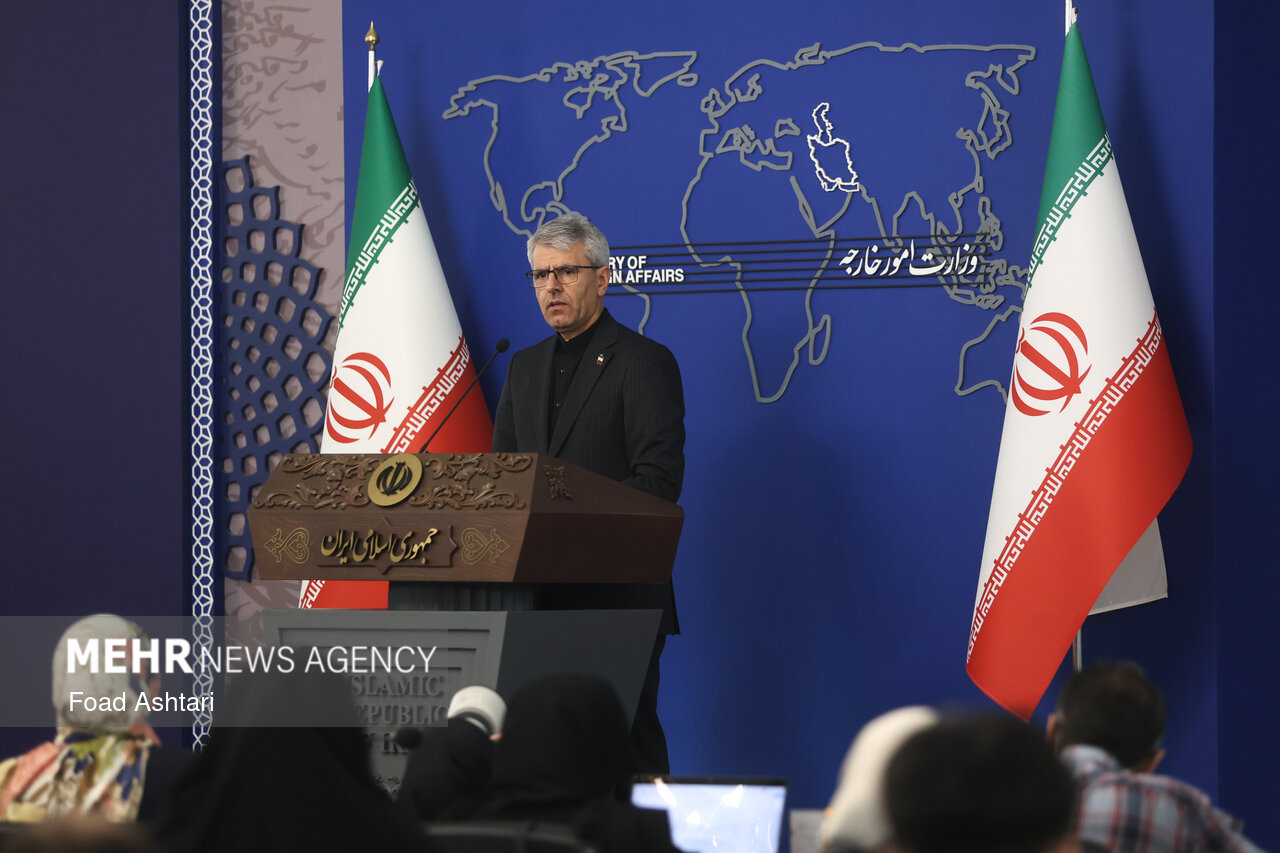 Iran FM spokesman holds weekly press briefing