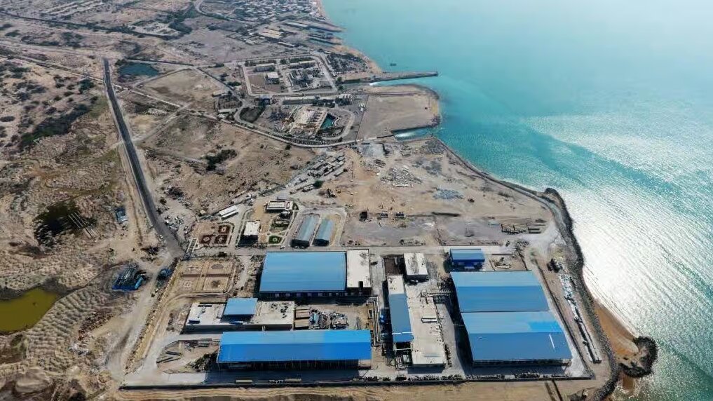 US missiles destroy water tanks in southern Iran