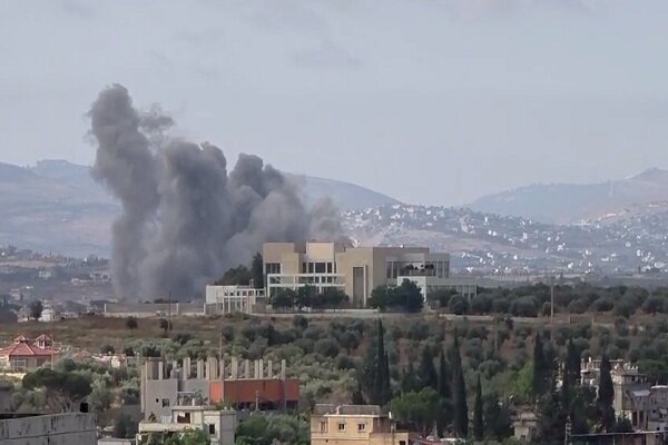 Israeli forces blow up homes in three south Lebanon villages