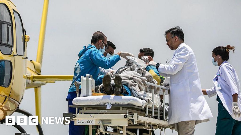 Missing Sherpa guide found on Mount Everest after 'miracle' self-rescue