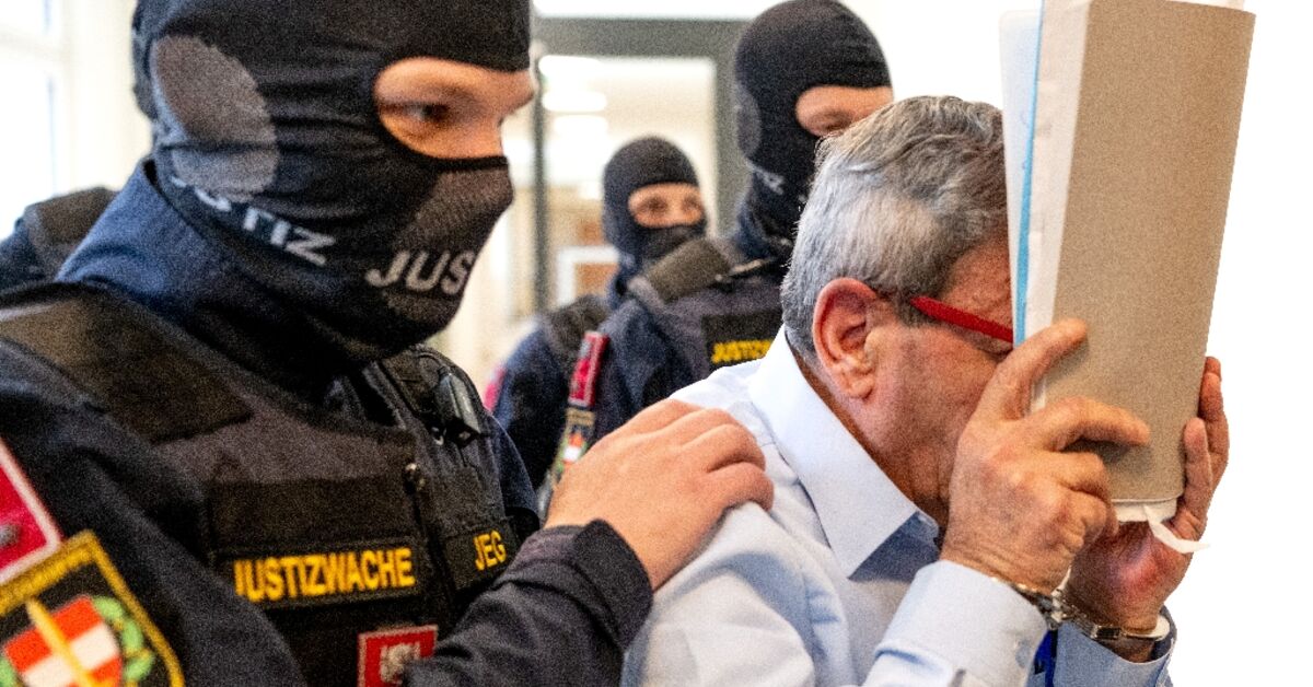 Two Syrians accused of torture on trial in Austria